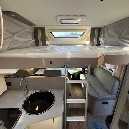 Endless - Mobile - 4 People Úszó hotel *