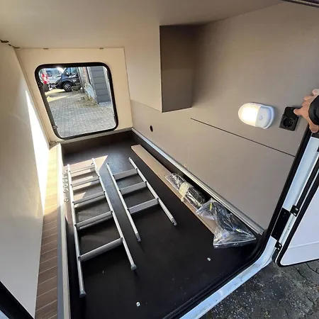 Endless - Mobile - 4 People Úszó hotel